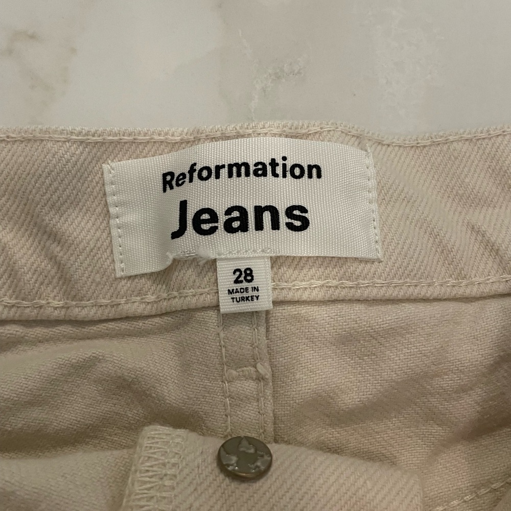 Reformation Cream High Rise button fly Jean shorts. Size 28 - Picture 3 of 7
